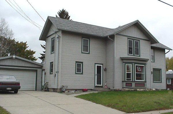 305 E Spaulding, Watertown, WI 53098