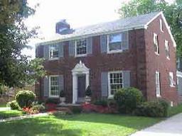 9213 Harding Blvd., Wauwatosa, WI 53226