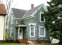 1218 Geneva St., Racine, WI 53404