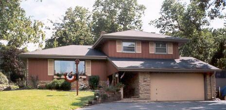 21725 W Lochinvar Ln., New Berlin, WI 53146