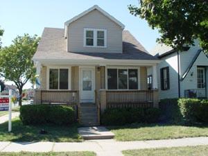 3279 S 15th St, Milwaukee, WI 53215