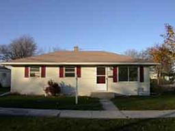 2400 Romayne Ave, Racine, WI 53404