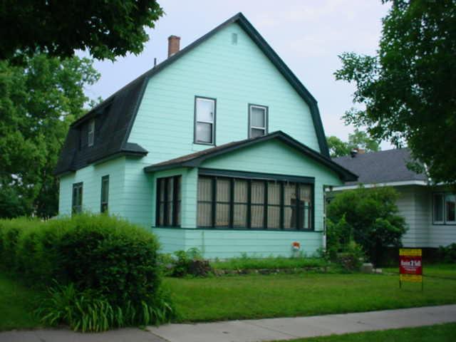 1017 7th St, La Crosse, WI 54601