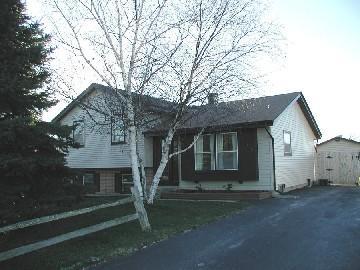 1528 Oxford Ln, Mount Pleasant, WI 53406