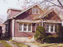 2473 N 71st St., Wauwatosa, WI 53213