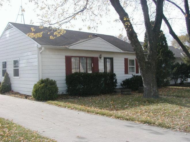 225 W Martin Ln., Milwaukee, WI 53207