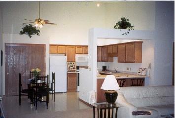 6205 S Creekside Dr. #8, Cudahy, WI 53110