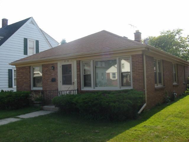 2216 Green St., Racine, WI 53402