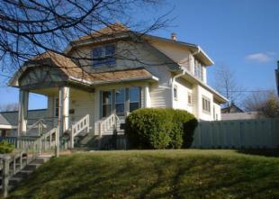 2662 N 71st St., Wauwatosa, WI 53213