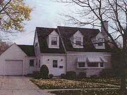 1031 Sunset Dr, West Bend, WI 53095