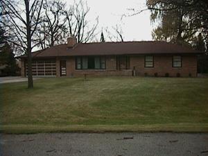 N50W16303 Pin Oak Ct., Menomonee Falls, WI 53051