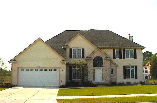 452 Bobolink Ave, Grafton, WI 53024