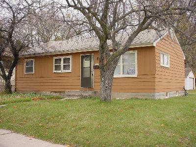 5800 N 63rd St, Milwaukee, WI 53218