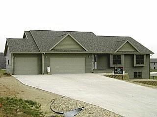N5429 Eagle Circle Ln., Onalaska, WI 54650