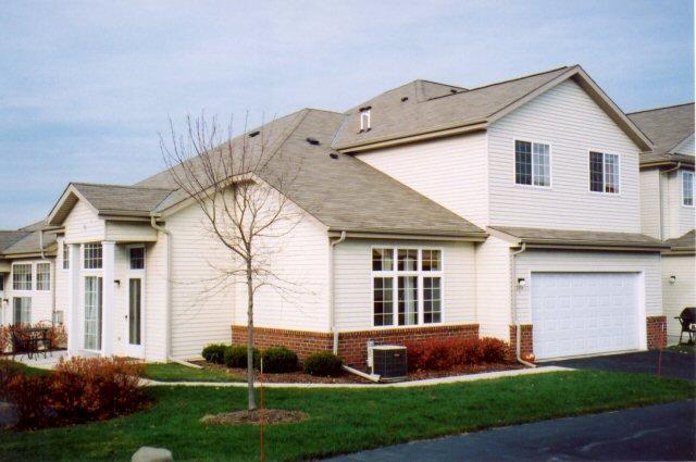 2414 Fox River Pkwy. #A, Waukesha, WI 53189