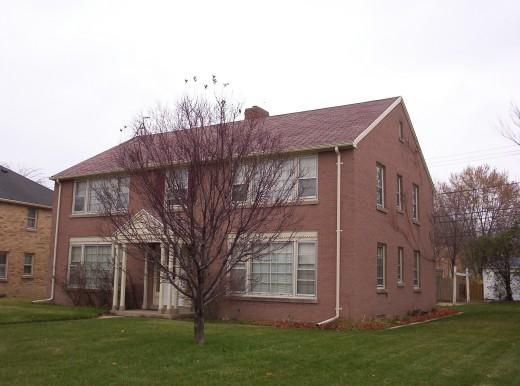 4874 N Port Washington Rd., Glendale, WI 53217