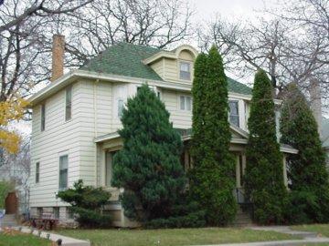 5516 N 37th St, Milwaukee, WI 53209