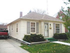 816 Wolff St, Racine, WI 53402