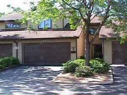 426 Gillette St. #B, La Crosse, WI 54603