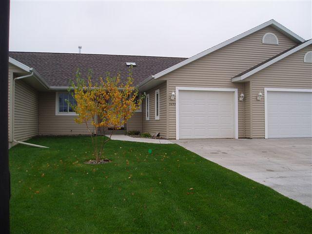 3053 Lakota Pl, La Crosse, WI 54601