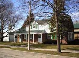 400 Kewaunee St., Racine, WI 53402