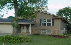 1073 Christopher Ct., Oconomowoc, WI 53066