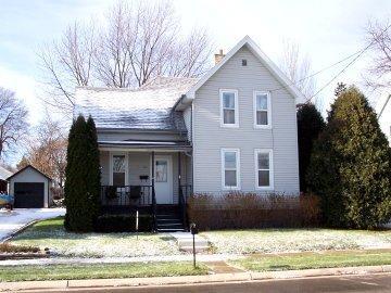 416 N Water St., Watertown, WI 53098