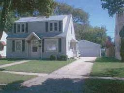 4422 S Lenox St., Milwaukee, WI 53207