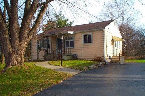 300 North Ave, Hartland, WI 53029