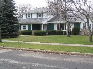 844 W Badger Ln, West Bend, WI 53095