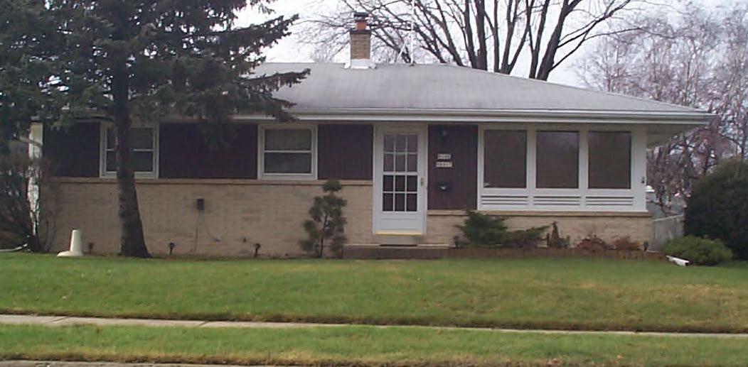 8417 N Albert Pl., Menomonee Falls, WI 53051