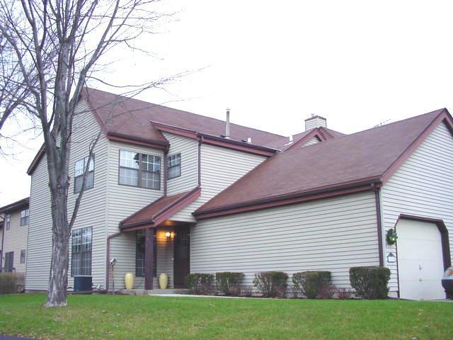 8808 W Knoll Ct. #36, Franklin, WI 53132