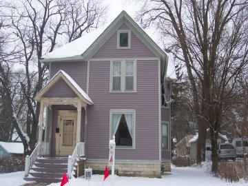 221 N James St., Waukesha, WI 53186