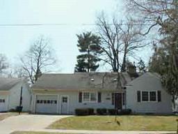 2406 State, La Crosse, WI 54601