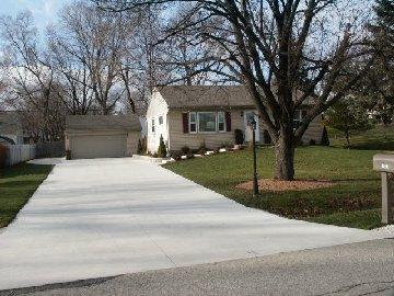 1421 S 166th St., New Berlin, WI 53151