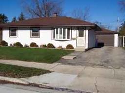 2800 Lincolnwood Dr., Racine, WI 53403