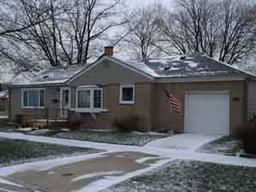 2704 Hayes Ave., Racine, WI 53405