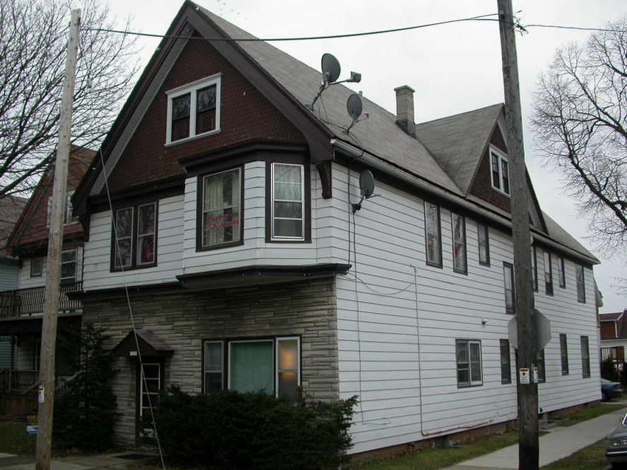 1339 W Harrison Ave., Milwaukee, WI 53215