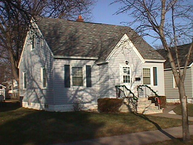 2157 Jackson St., La Crosse, WI 54601