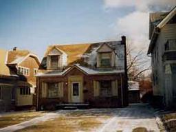 2332 N 72nd St., Wauwatosa, WI 53213