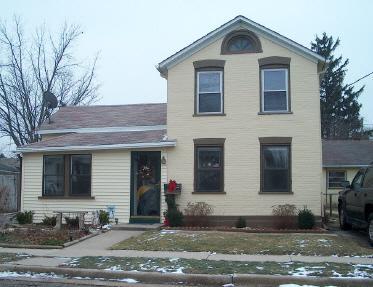 207 E Green St., Watertown, WI 53098