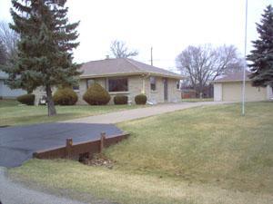3826 W Mary Ann Dr., Franklin, WI 53132