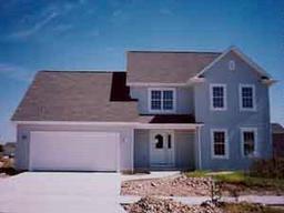 1338 Center, Hartford, WI 53027