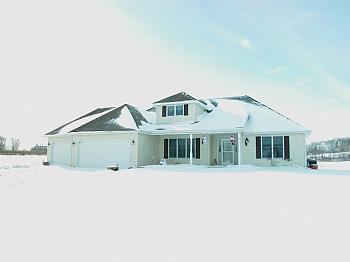 N6970 Jennifer Ln., Plymouth, WI 53073