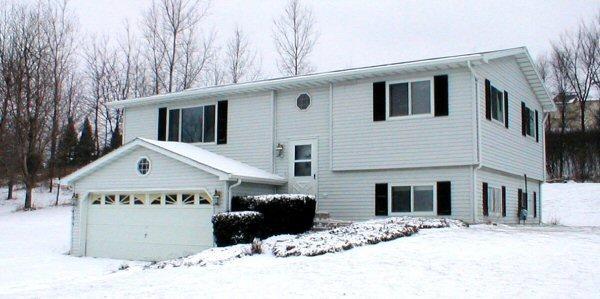23620 W Parkview Dr., Vernon, WI 53103