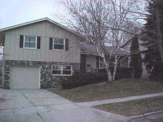 2003 Lenora Dr., West Bend, WI 53090