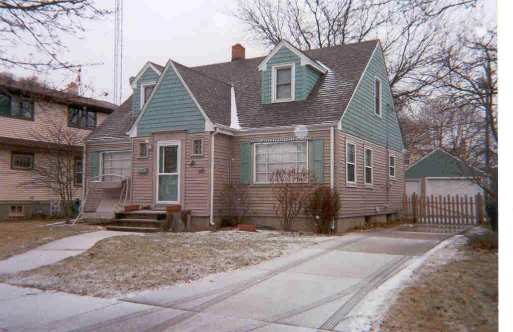 7617 29th Ave., Kenosha, WI 53143