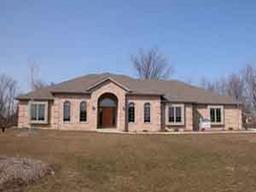6428 Horseshoe Ln., Caledonia, WI 53402
