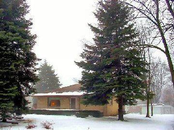 3511 W Ramsey Ave., Greenfield, WI 53221