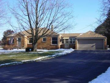 1530 S 164th St., New Berlin, WI 53151